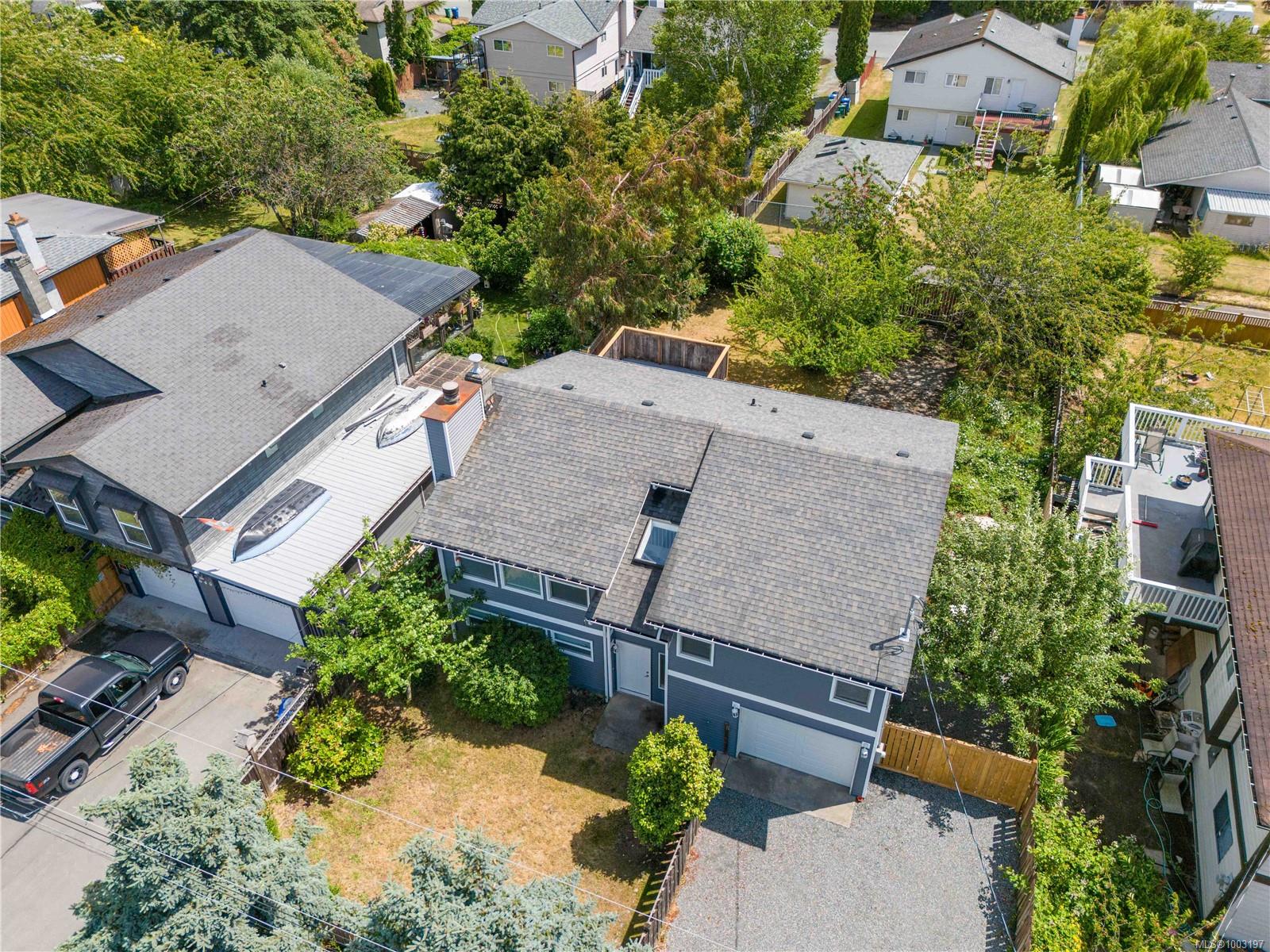 $775,000 - 646 Georgia Ave<br>British Columbia, V9R 3W2