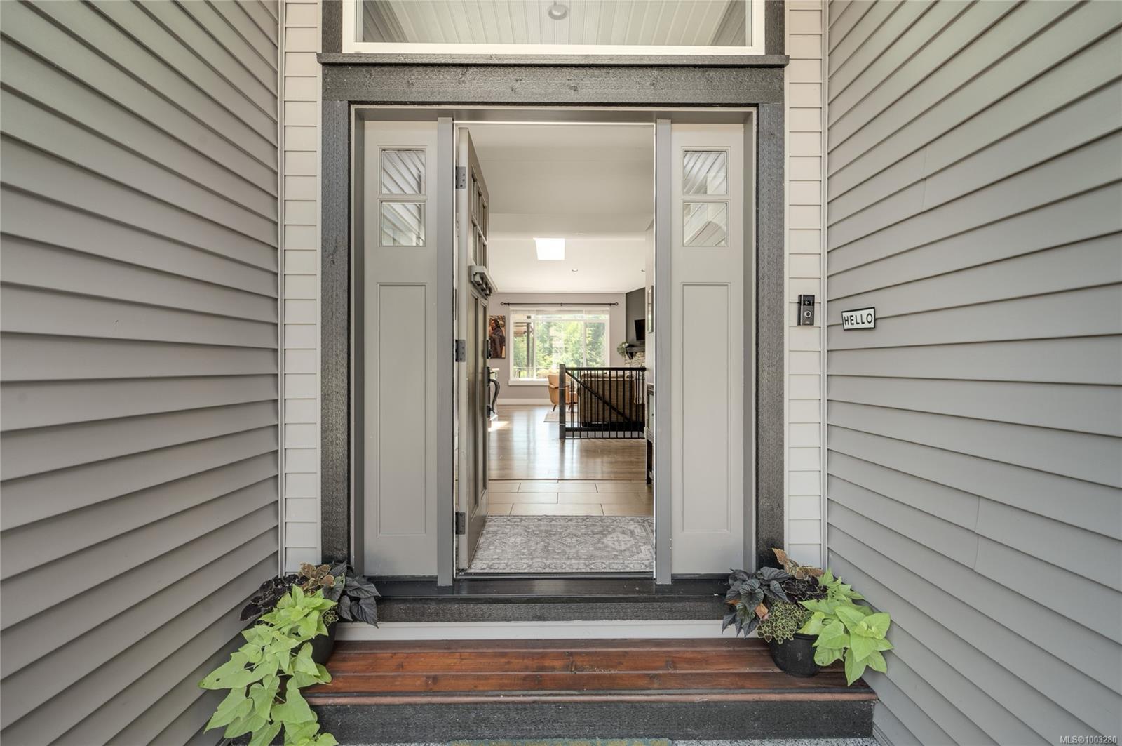 $899,900 - 2013 Swordfern Rd<br>British Columbia, V9X 0A9
