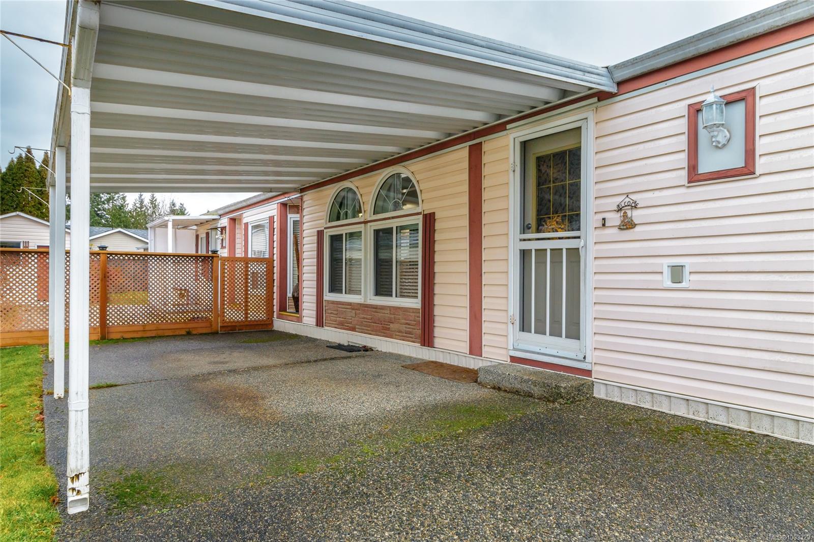 $325,000 - 658 Alderwood Dr<br>British Columbia, V9G 1R6