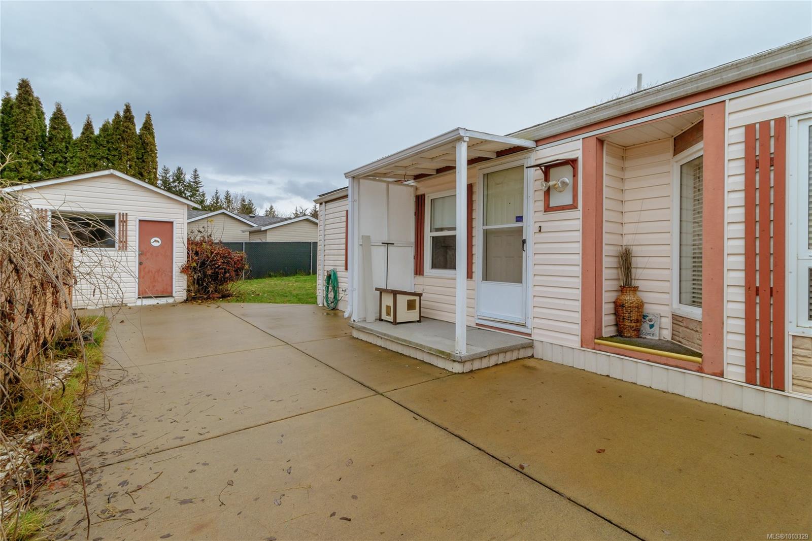 $325,000 - 658 Alderwood Dr<br>British Columbia, V9G 1R6