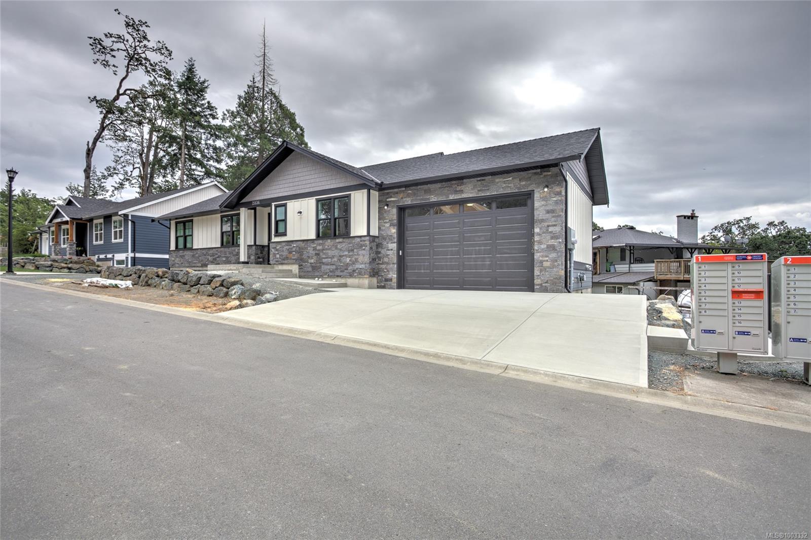 $1,199,000 - 2036 Oakhill Pl<br>British Columbia, V9L 0J2