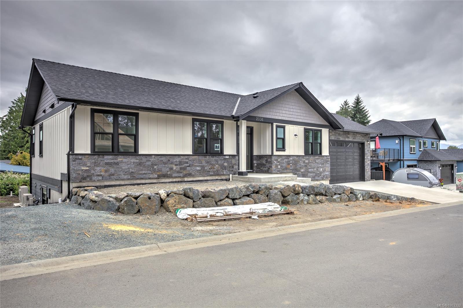 $1,199,000 - 2036 Oakhill Pl<br>British Columbia, V9L 0J2