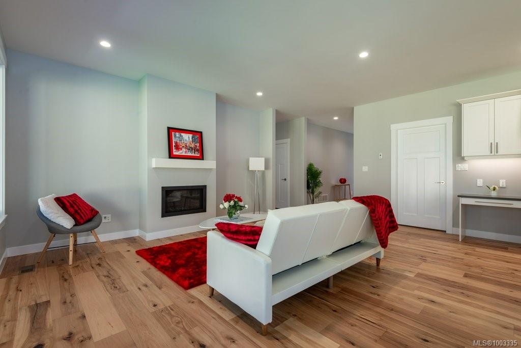 $989,000 - 758 Sitka St<br>British Columbia, V9H 0G4