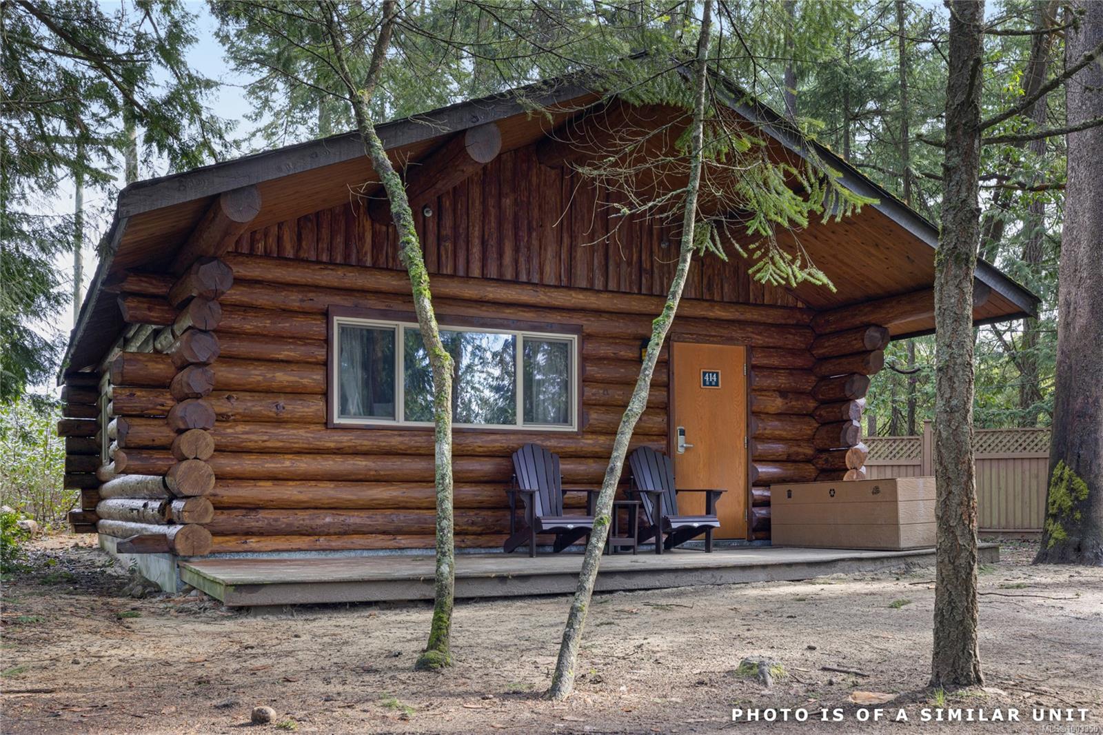 $282,500 - 1155 Resort Dr<br>British Columbia, V9P 2G6