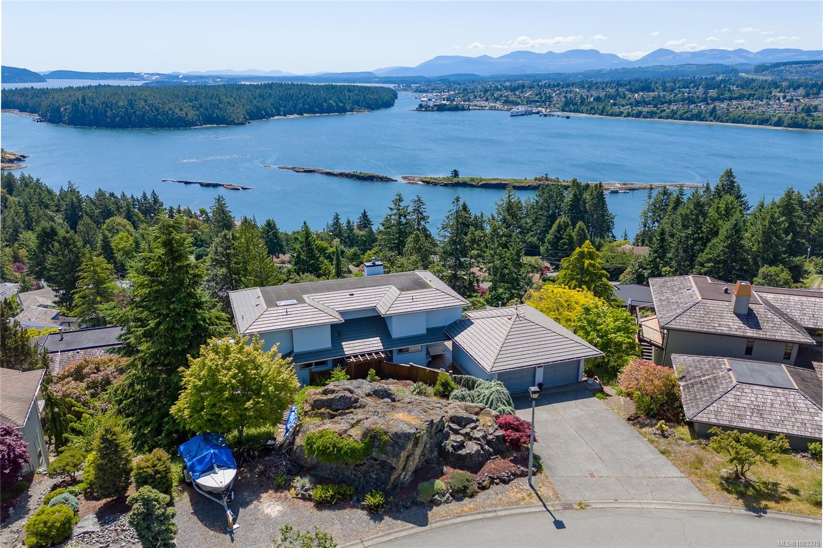 180 Canterbury Cres, Na Departure Bay real estate property for sale in Nanaimo British Columbia, V9T 4S4