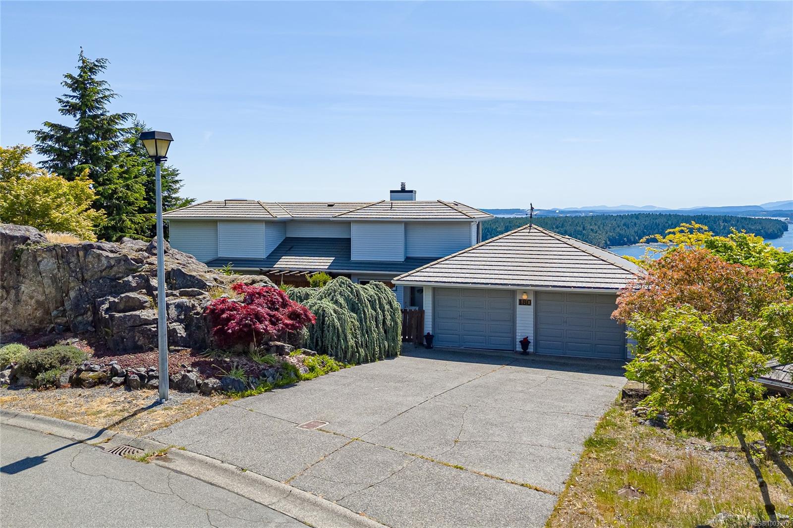 $1,799,800 - 180 Canterbury Cres<br>British Columbia, V9T 4S4