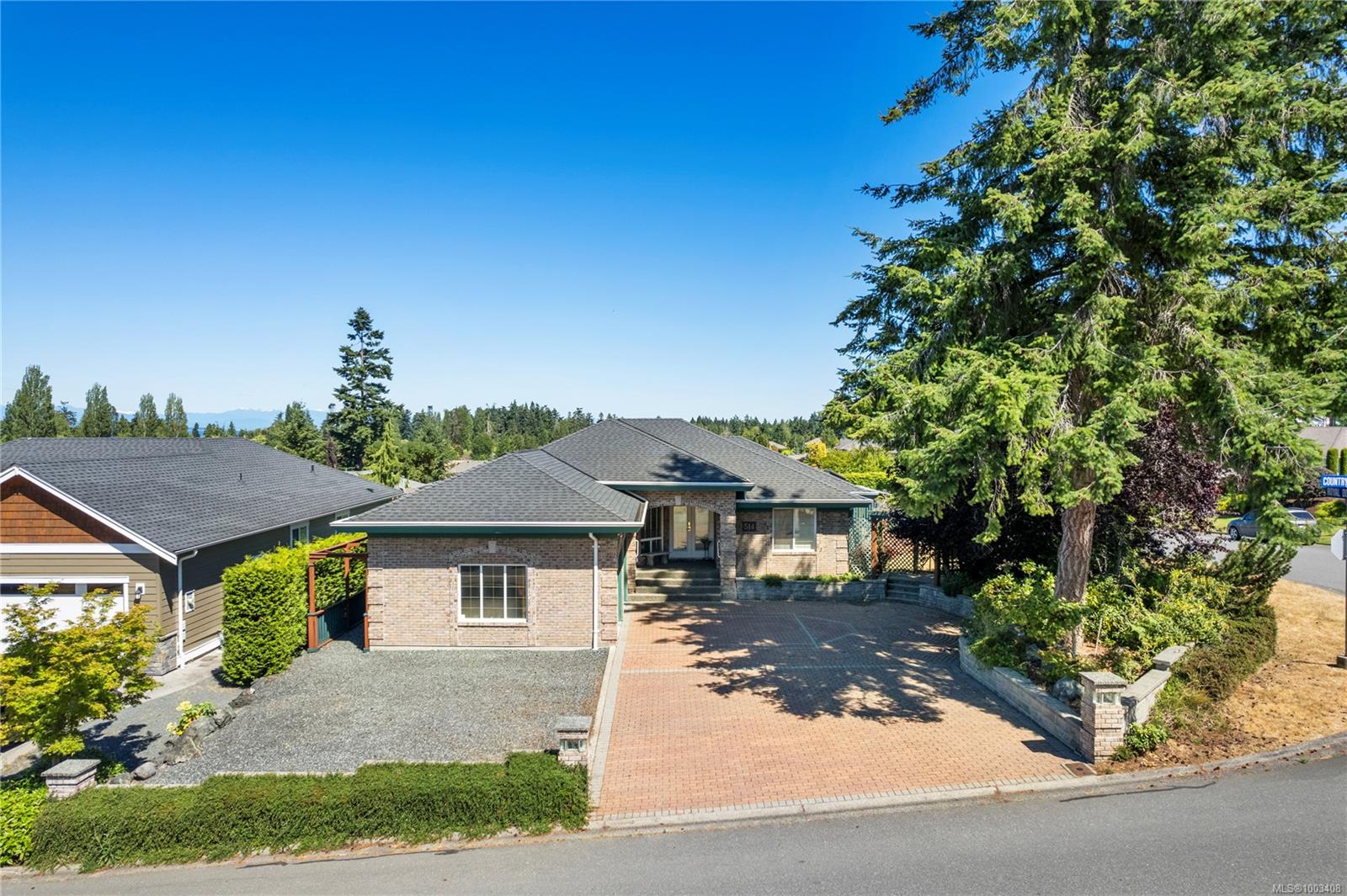 $1,024,900 - 514 Country Club Dr<br>British Columbia, V9K 2J9