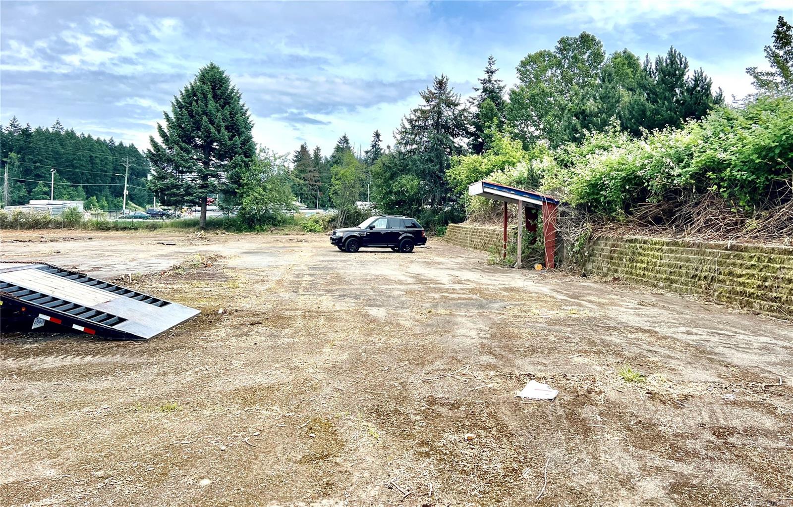 $1,050,000 - 7373 Industrial Rd<br>British Columbia, V0R 2H0