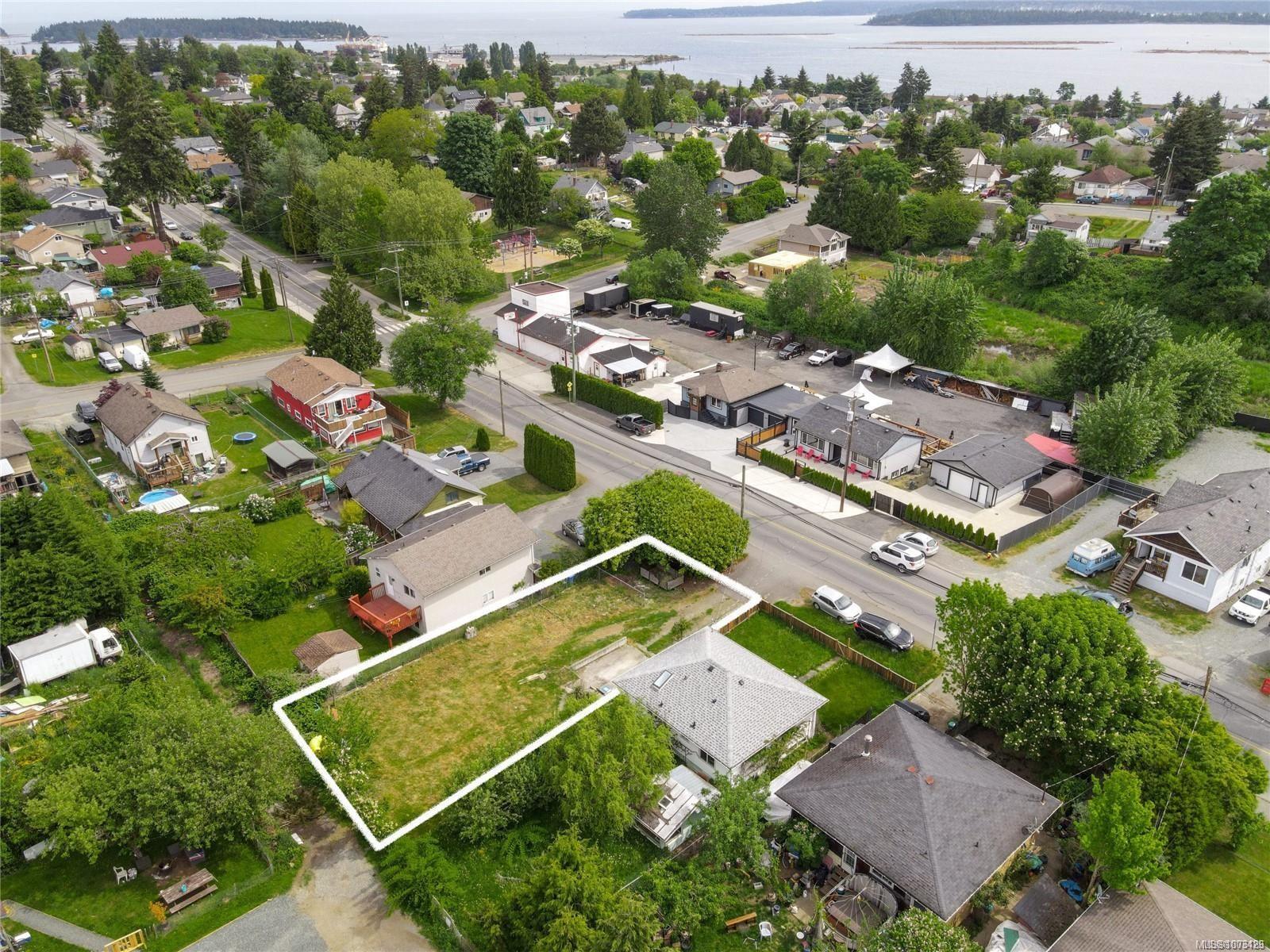 $425,000 - 840 Victoria Rd<br>British Columbia, V9R 4R8