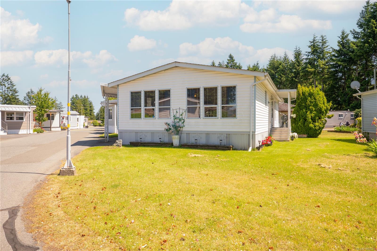 6245 Metral Dr, Na Pleasant Valley real estate property for sale in Nanaimo British Columbia, V4T 2L9