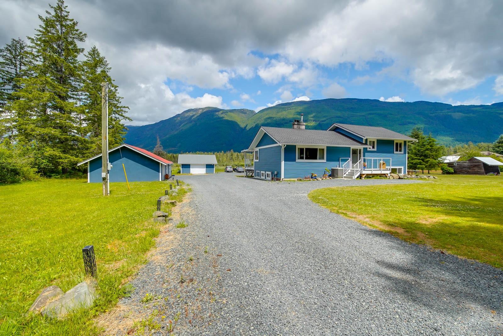 $2,450,000 - 7801-7807 Beaver Creek Rd<br>Port Alberni, British Columbia, V9Y 8N3