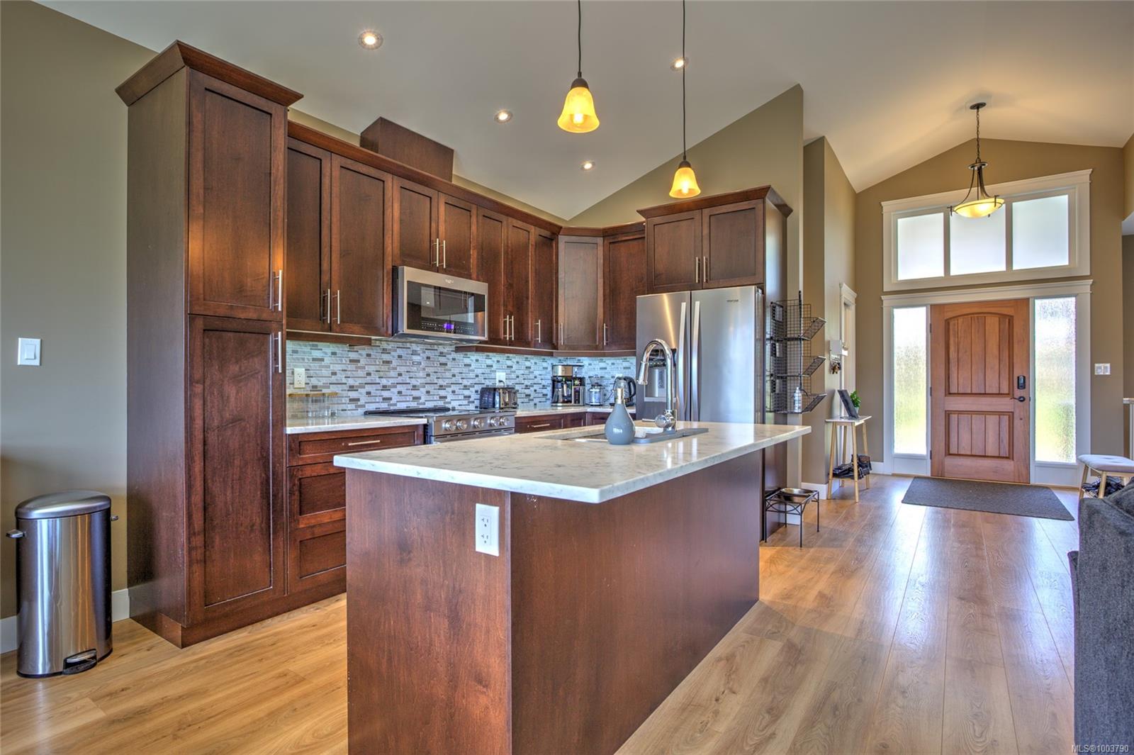 $1,150,000 - 2984 Phillips Rd<br>British Columbia, V9L 6V4