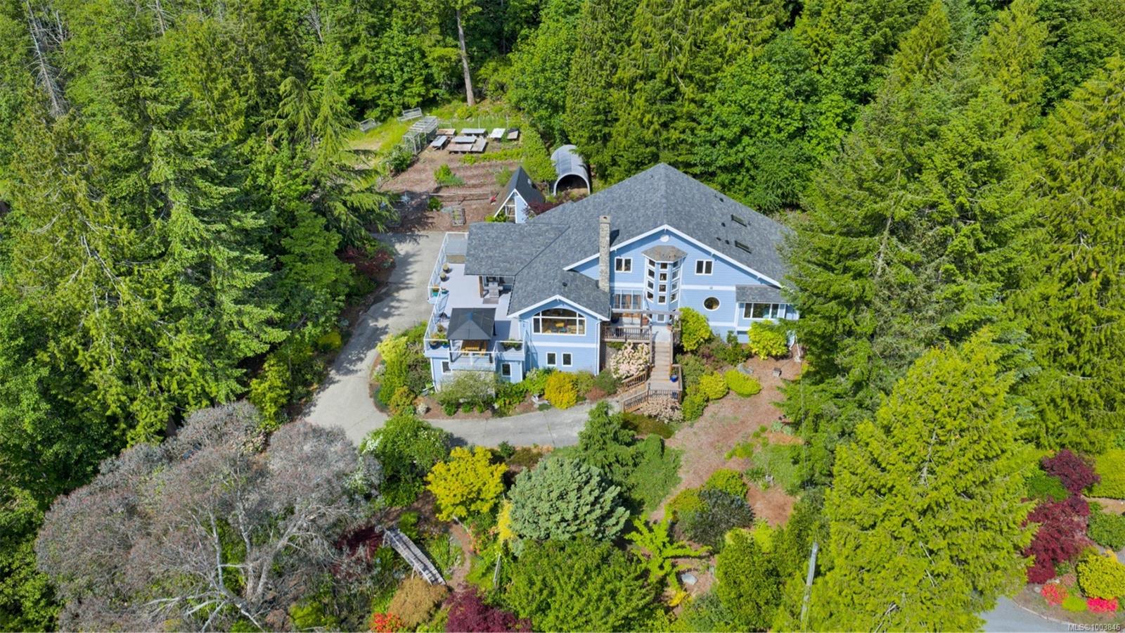 $1,545,000 - 2836 Oceanside Lane<br>British Columbia, V8H 1E1
