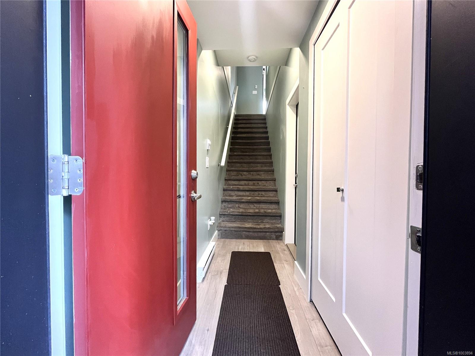 $535,000 - 1726 Kerrisdale Rd<br>British Columbia, V9S 1N5