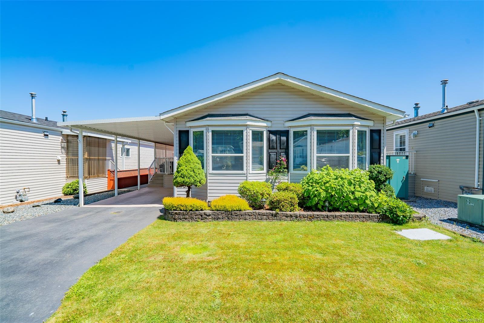 1927 Valley Oak Dr, Na University District real estate property for sale in Nanaimo British Columbia, V9R 6N1