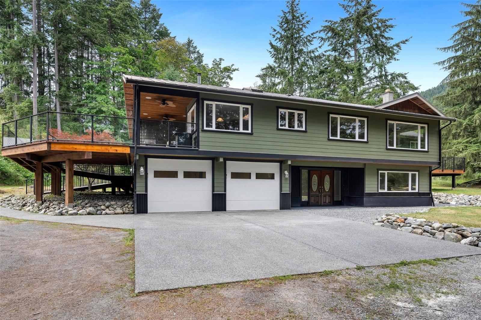 $1,599,000 - 7518 Rosevear Rd<br>British Columbia, V9L 5Z8
