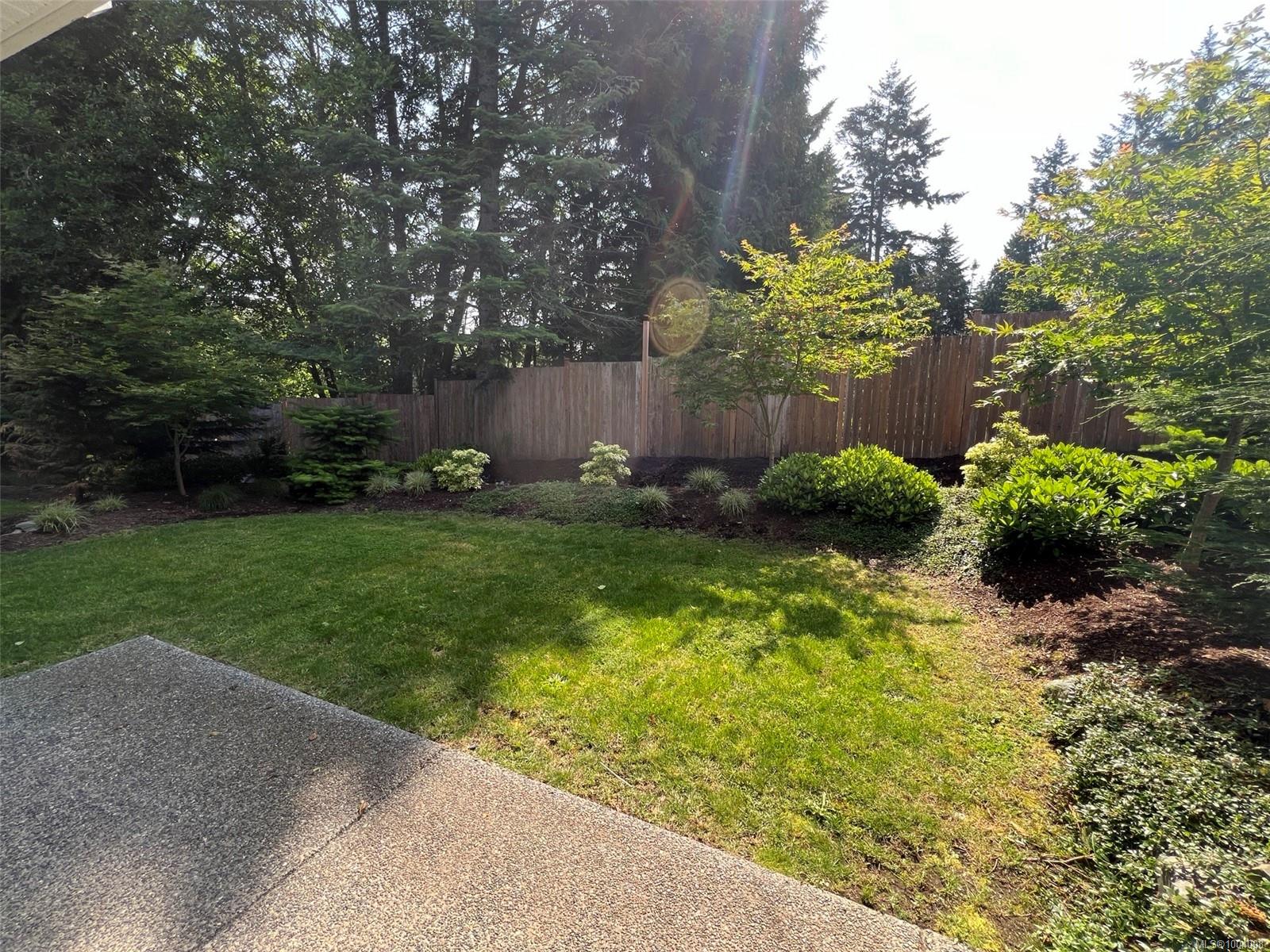 $849,900 - 5160 Hammond Bay Rd<br>British Columbia, V9T 5B5