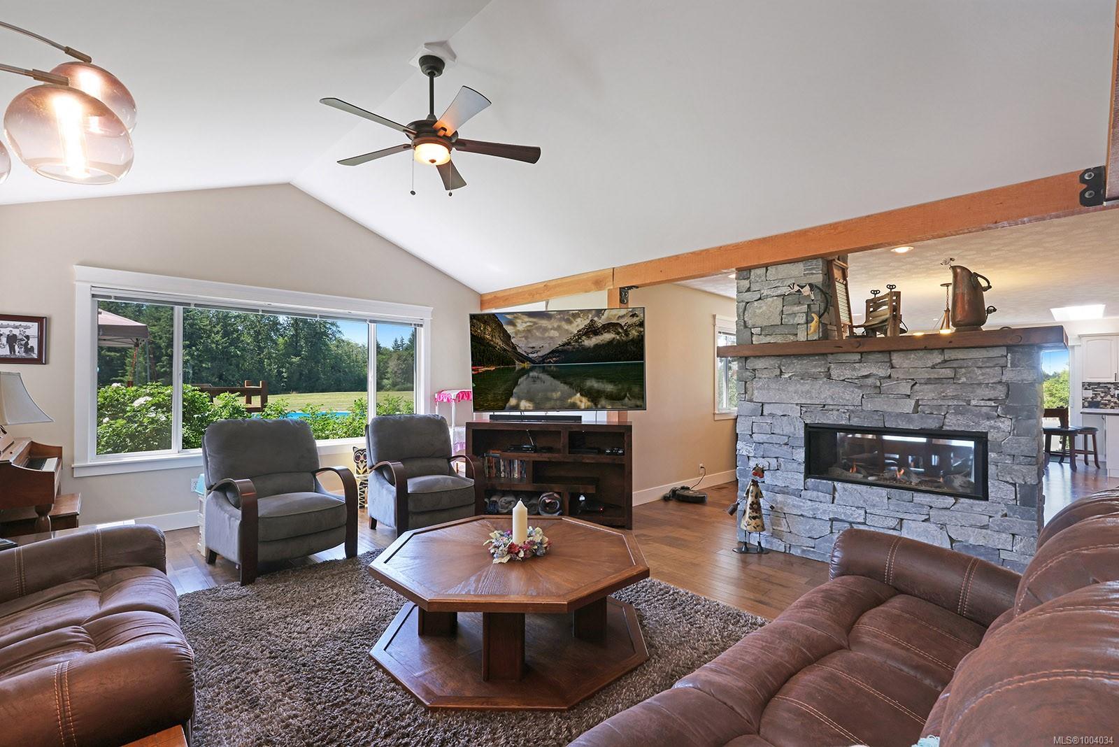 $12,500,000 - 2332 Endall Rd<br>British Columbia, V9J 1G7