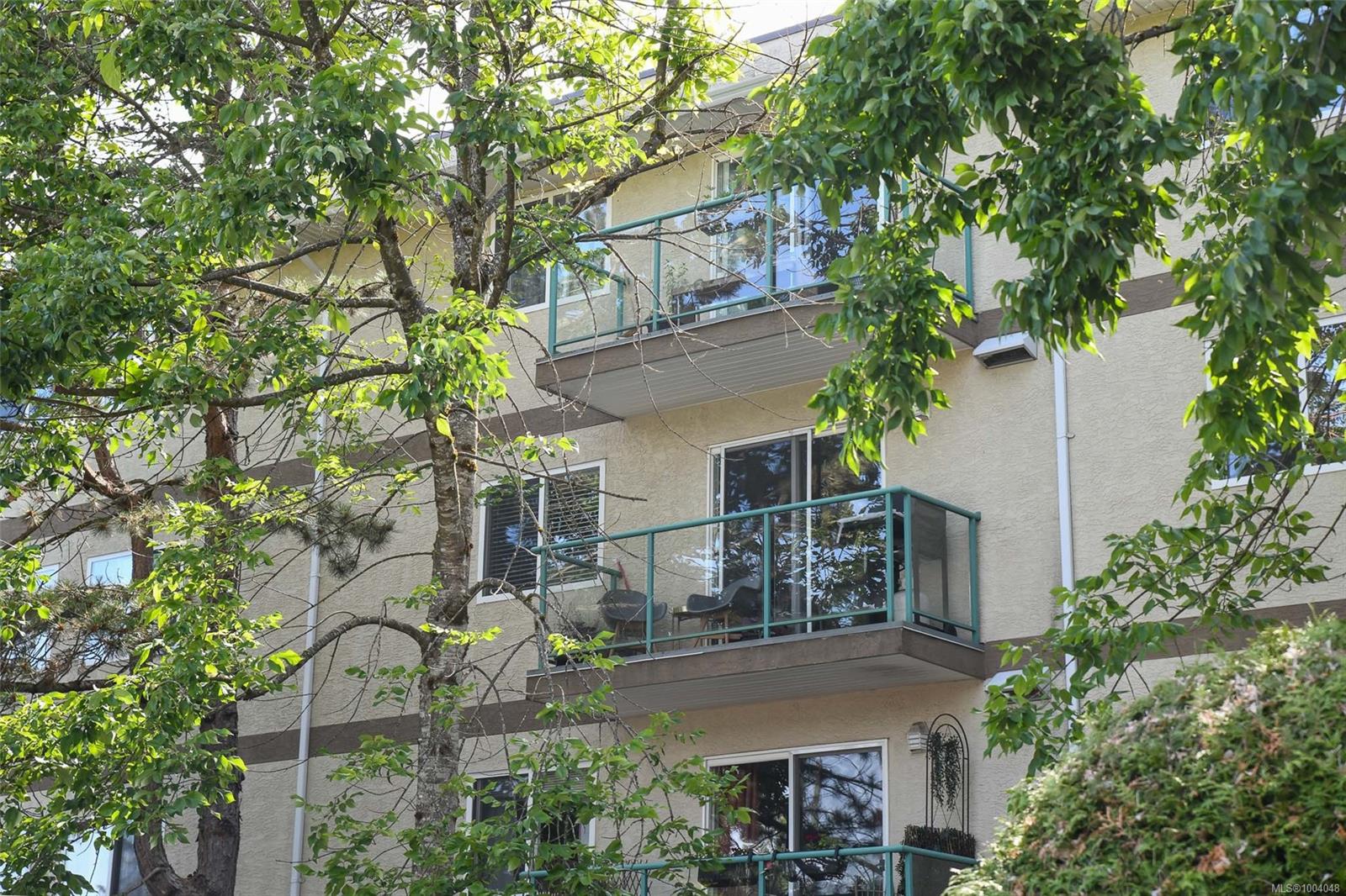 $369,000 - 1355 Cumberland Rd<br>British Columbia, V9N 2G1