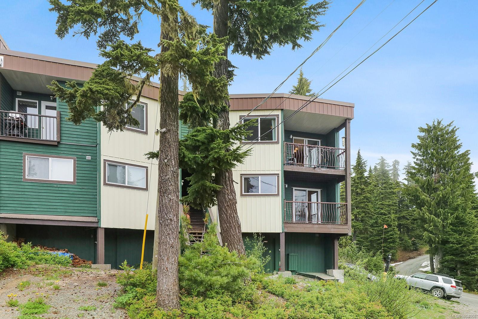 $439,500 - 736 ALBERT EDWARD Pl<br>British Columbia, V9J 1L0