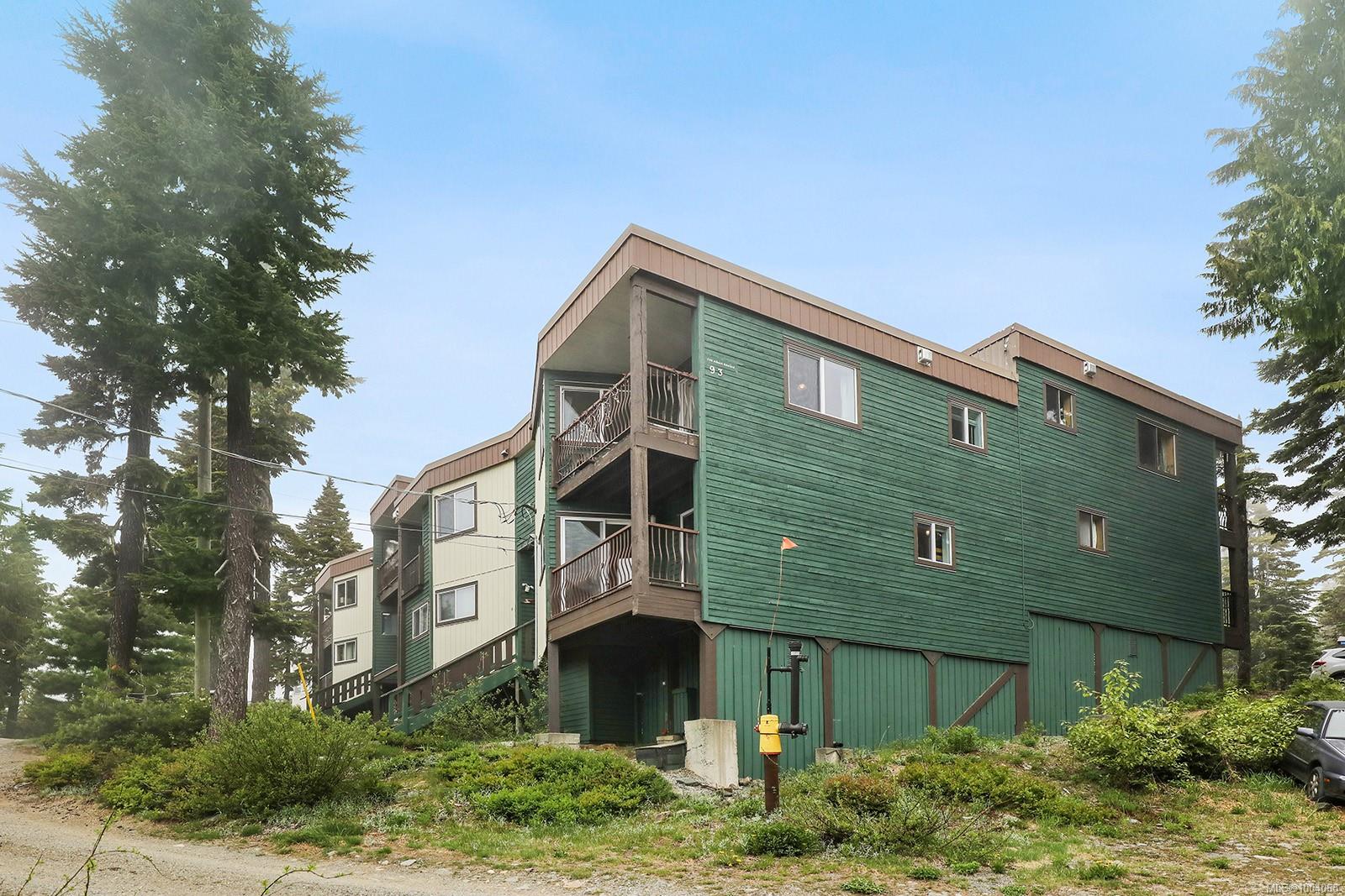 $439,500 - 736 ALBERT EDWARD Pl<br>British Columbia, V9J 1L0