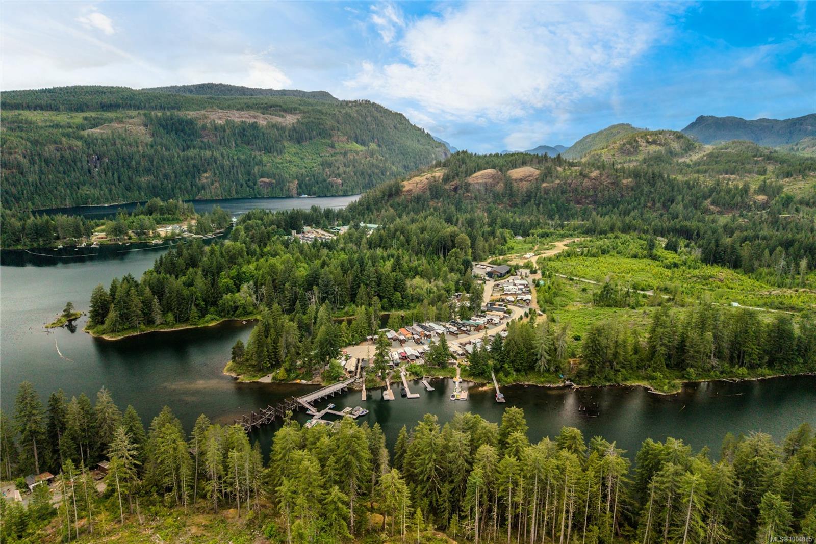 $250,000 - 10750 Central Lake Rd<br>Port Alberni, British Columbia, V9Y 8Z2