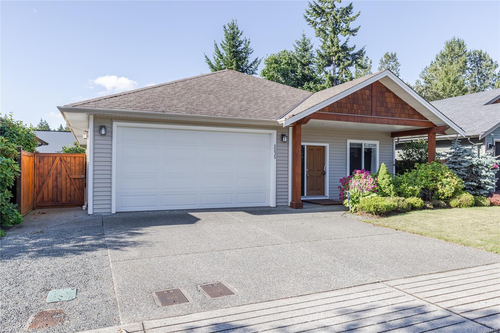 $779,900 - 2235 Bourbon Rd<br>Nanaimo, British Columbia, V9S 0B8