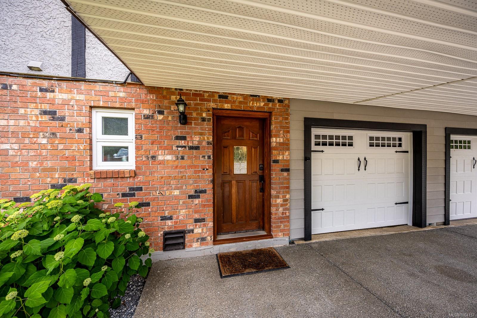 $1,175,000 - 4786 Kilmarnock Dr<br>British Columbia, V9N 9S5