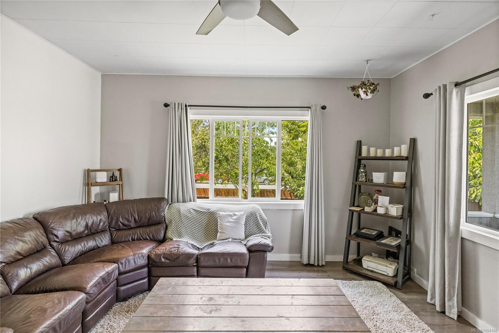 $699,900 - 440 3rd Ave<br>British Columbia, V9G 1A7