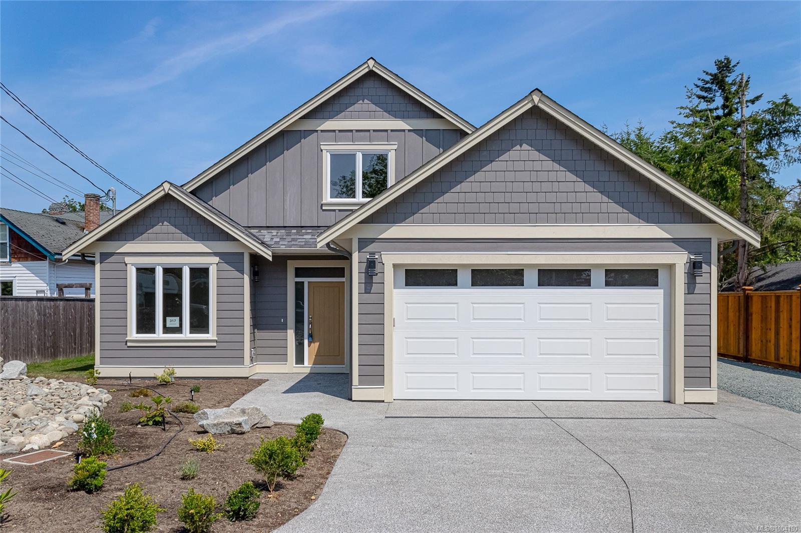 $989,000 - 317 Pioneer Cres<br>British Columbia, V9P 1V5