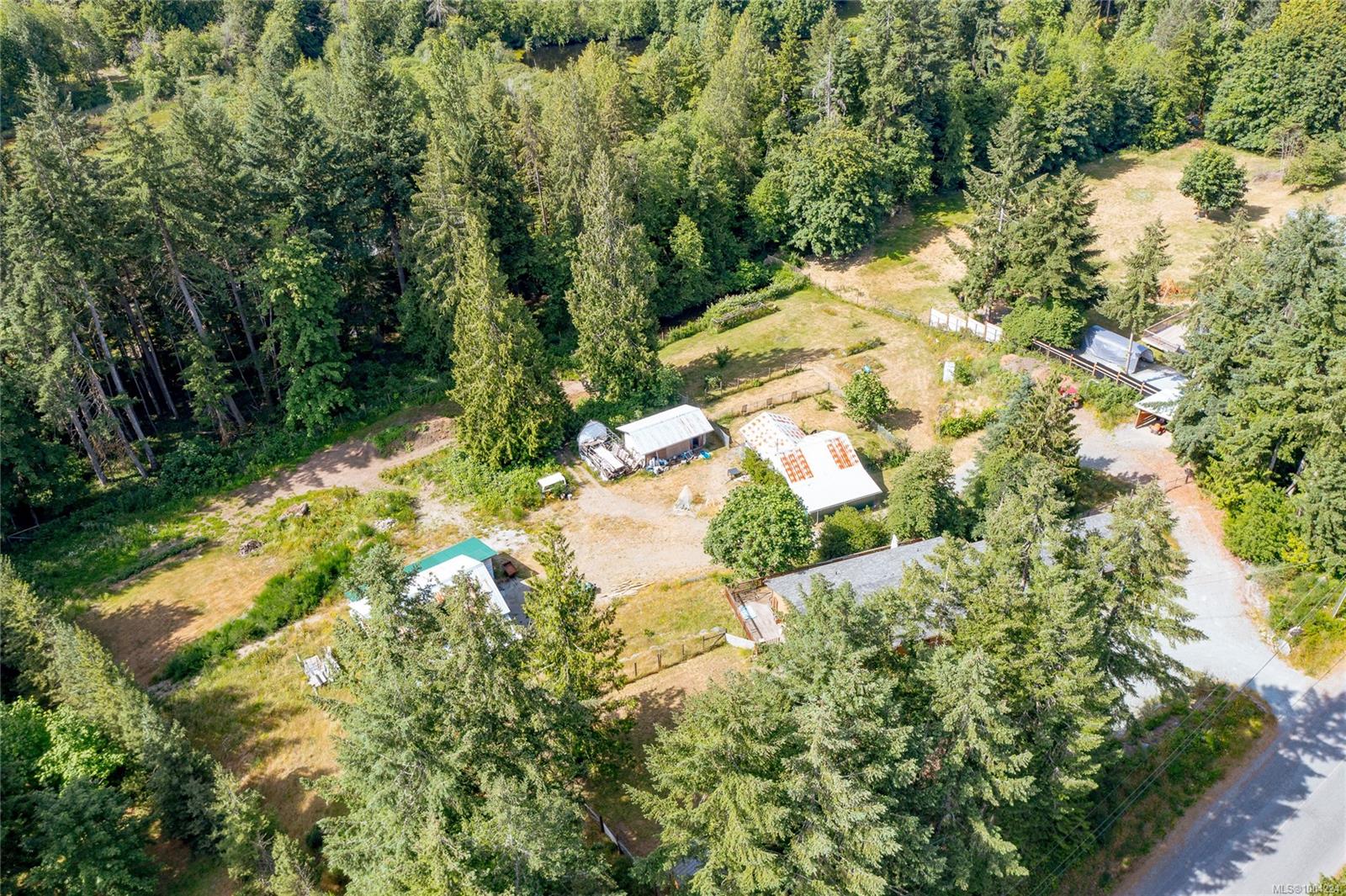 $1,300,000 - 5036 Culverton Rd<br>British Columbia, V9L 6H4