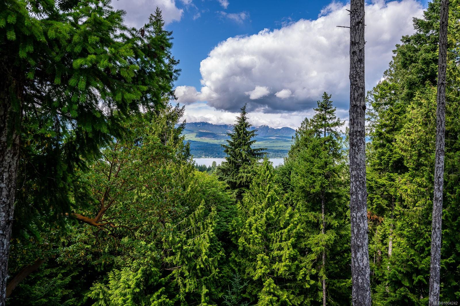 $1,090,000 - 2350 Chickadee Rd<br>British Columbia, V0R 1T0