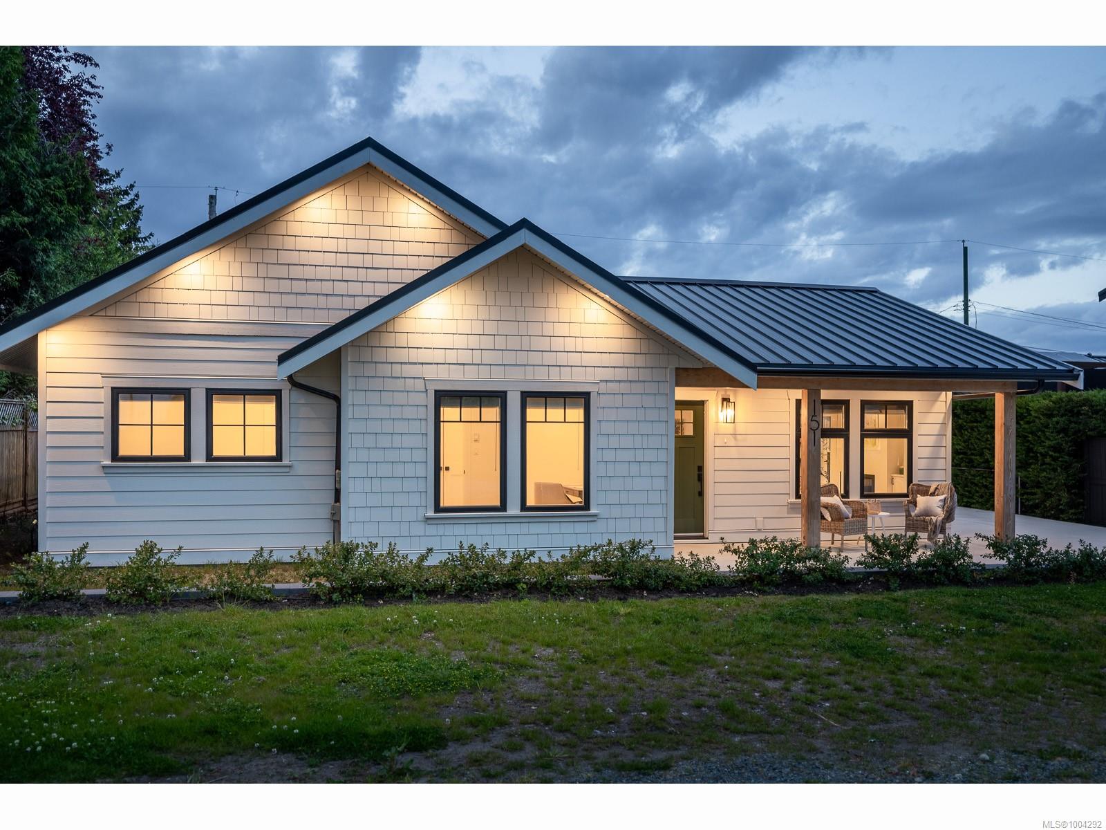 $725,000 - 151 HICKEY Ave<br>British Columbia, V9P 1M1