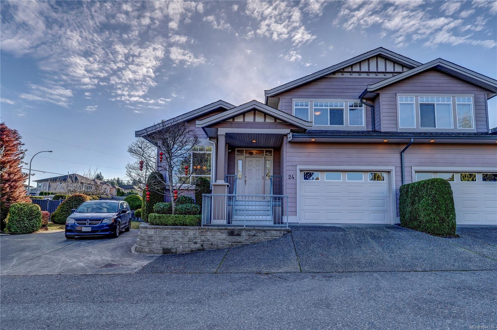 $674,900 - 500 Russell Rd<br>British Columbia, V9G 1W3