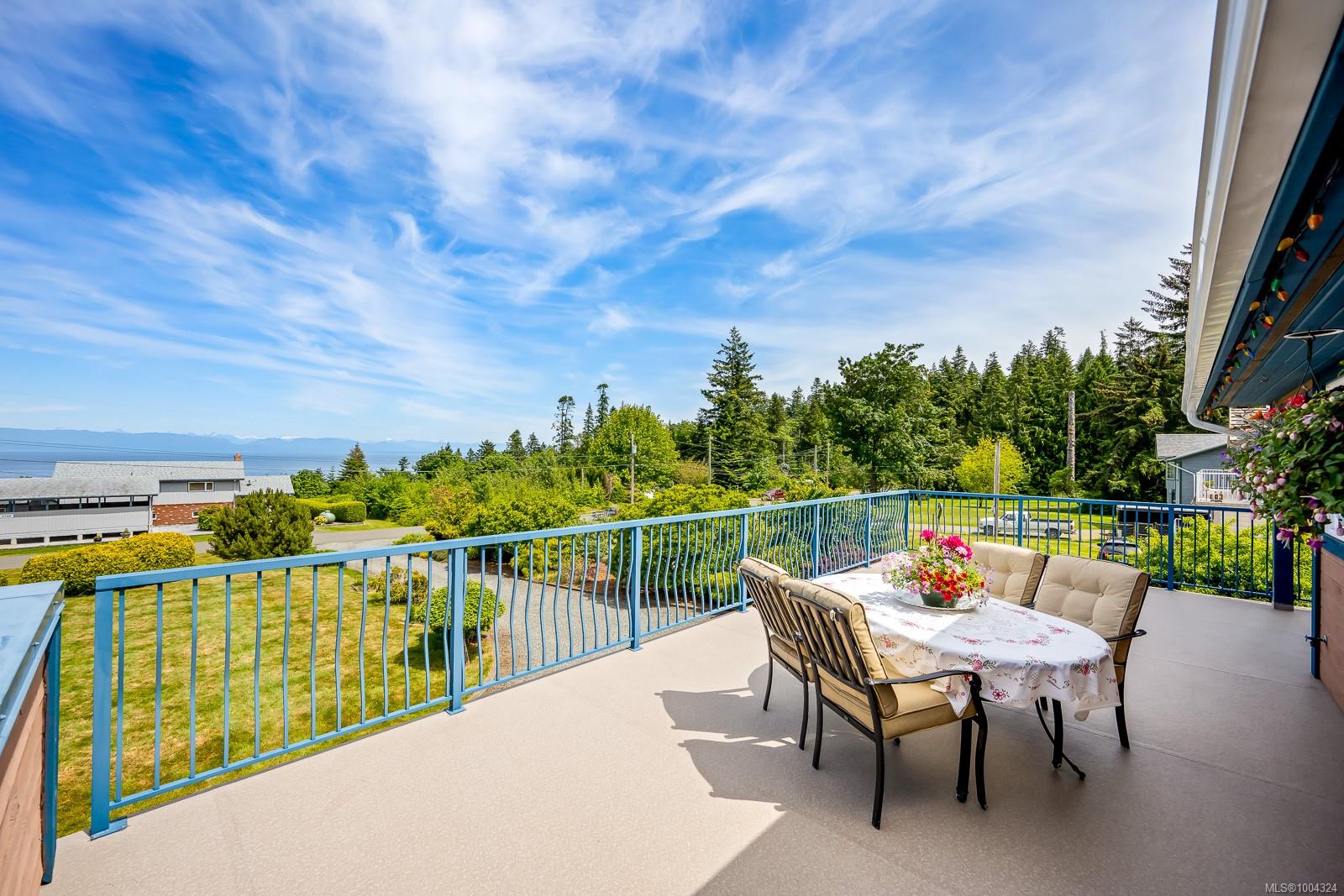 $1,299,000 - 6349 Eagles Dr<br>British Columbia, V9J 1V4