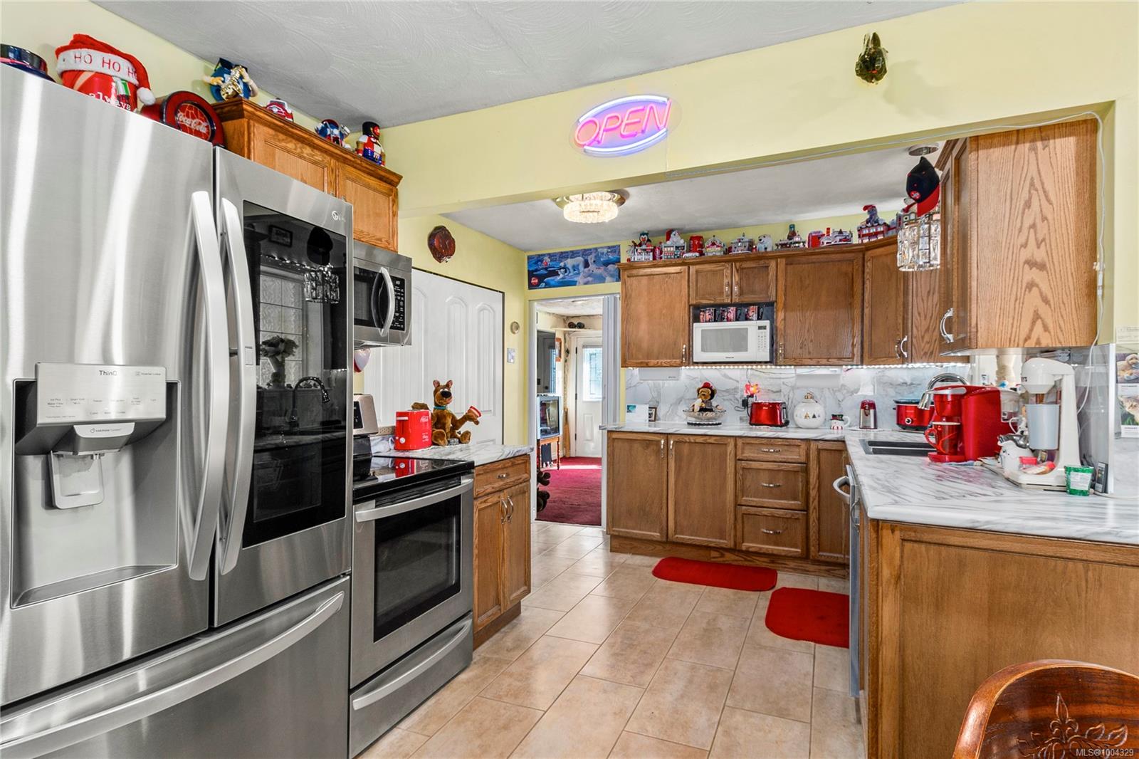 $575,000 - 2742 Vargo Rd<br>British Columbia, V9W 4W9