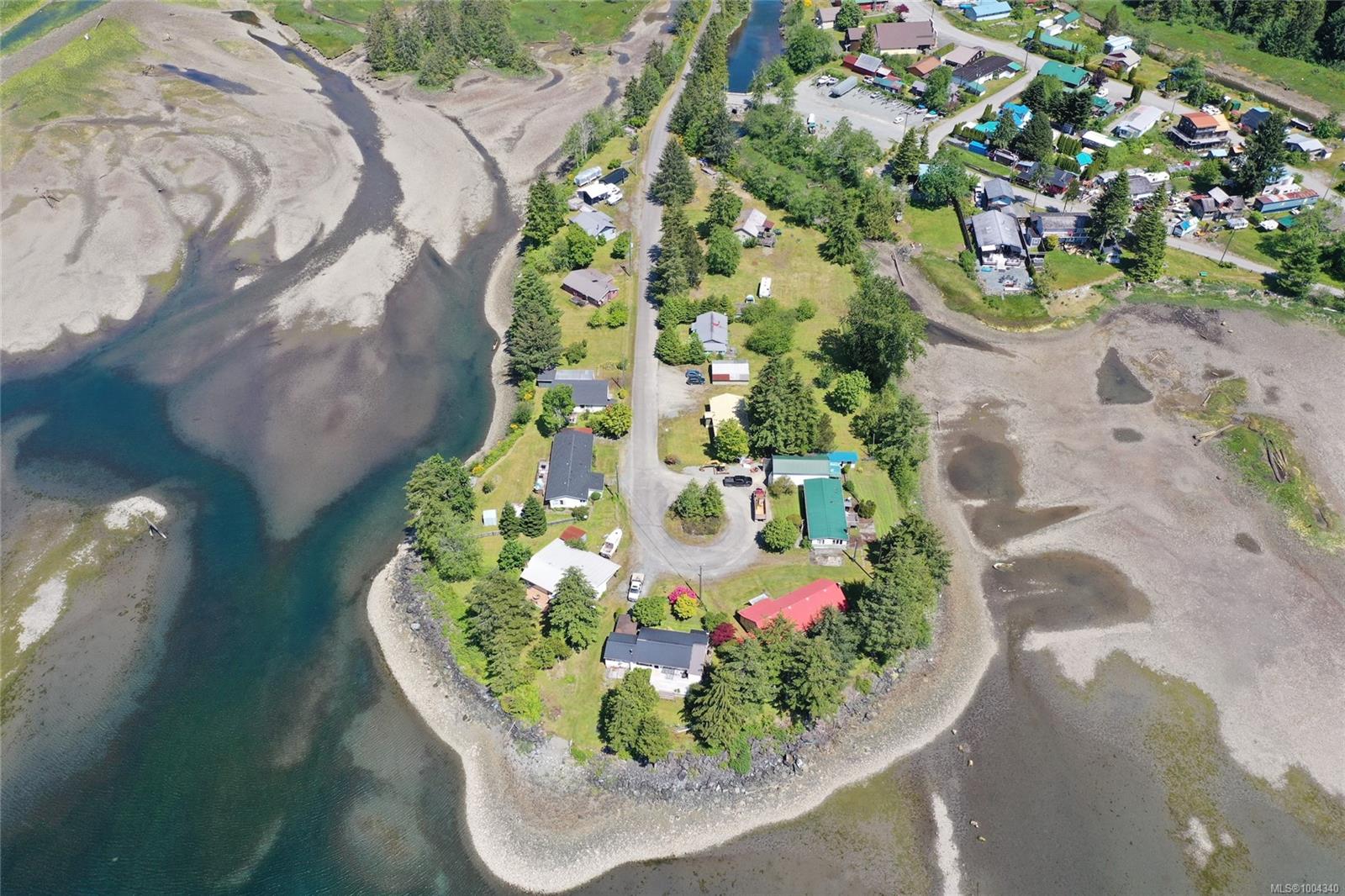 $2,890,000 - 315 Pandora Cres<br>British Columbia, V0P 2A0