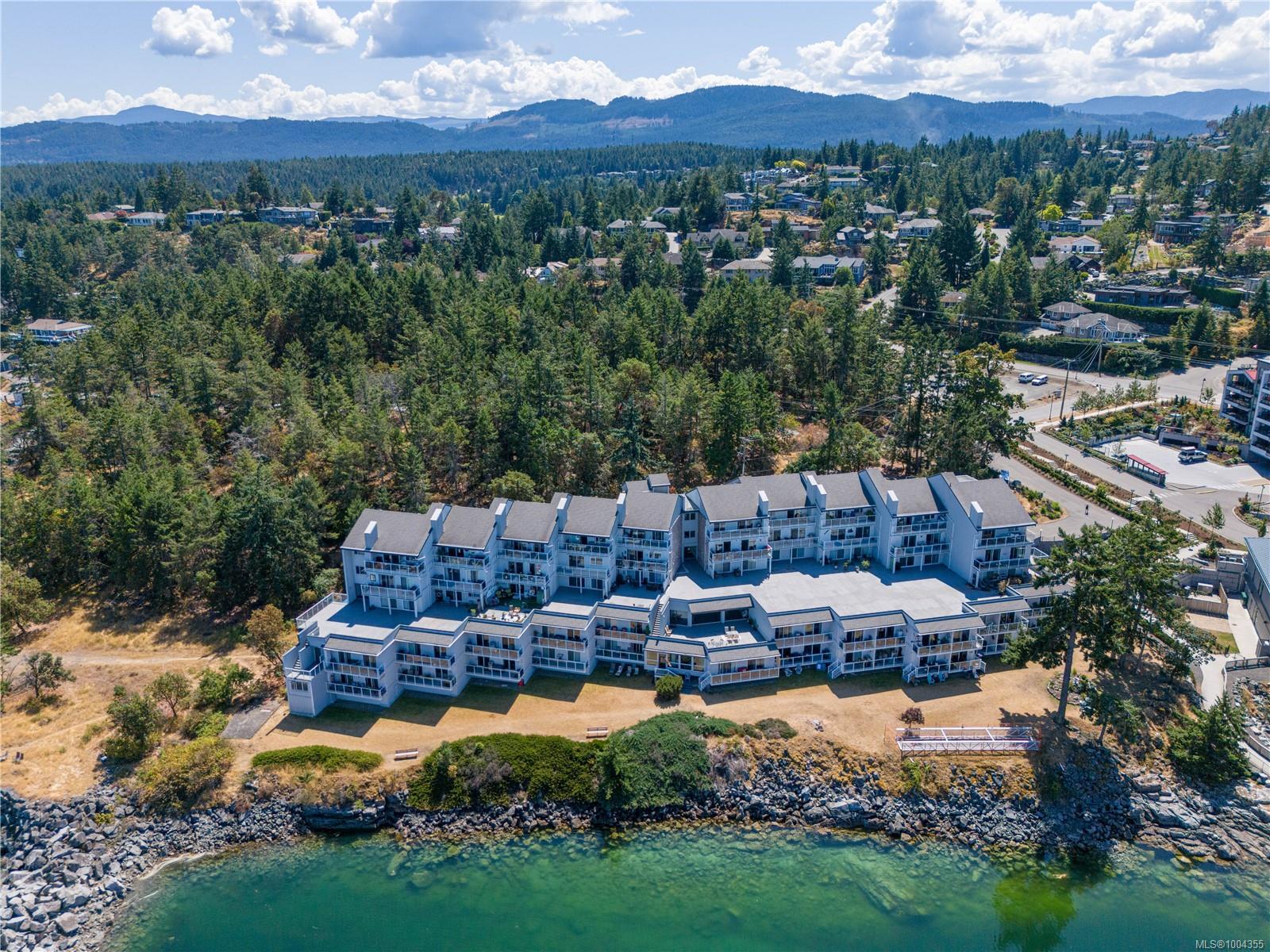 $439,000 - 3555 Outrigger Rd<br>British Columbia, V9P 9K1