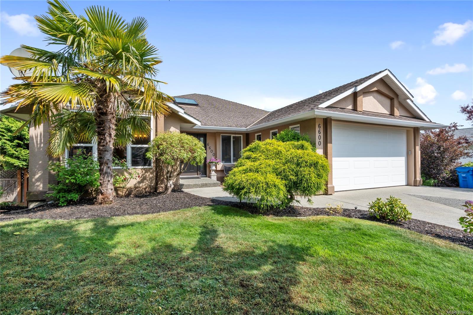 $1,349,900 - 6600 Groveland Dr<br>British Columbia, V9V 1P7