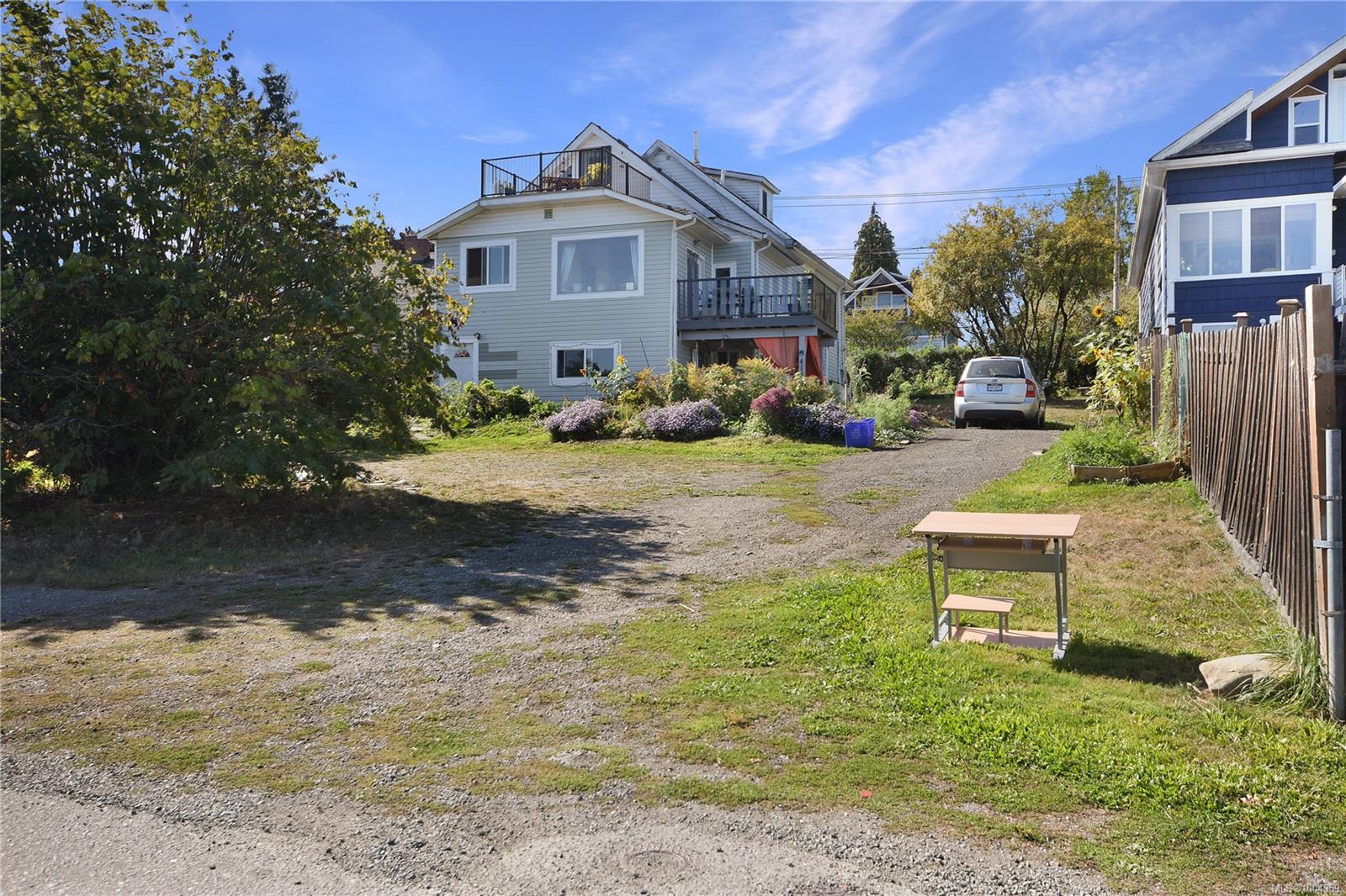 $799,900 - 418 Kennedy St<br>British Columbia, V9R 2J5