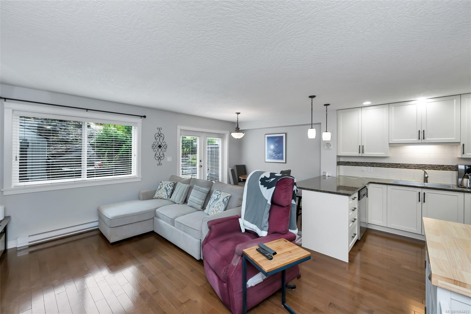 $634,000 - 6243 Selkirk Terr<br>British Columbia, V9L 0A6