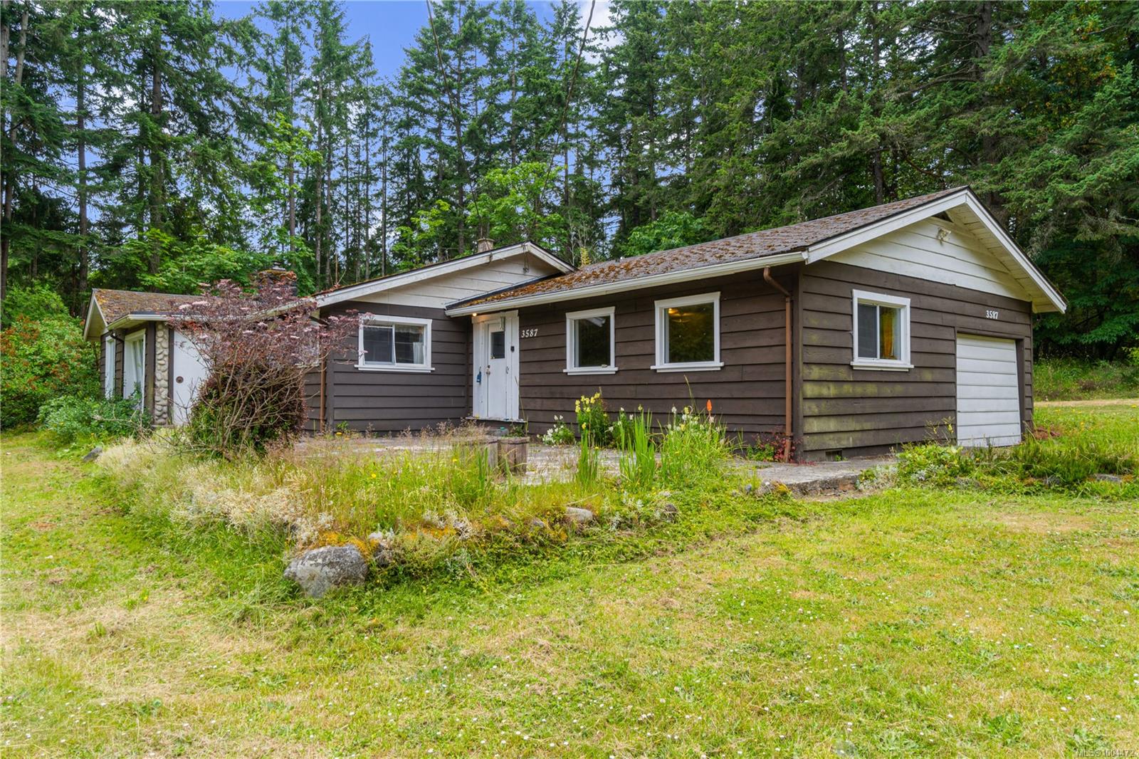 3587 Yellow Point Rd, Na Cedar real estate property for sale in Nanaimo British Columbia, V9G 1E7