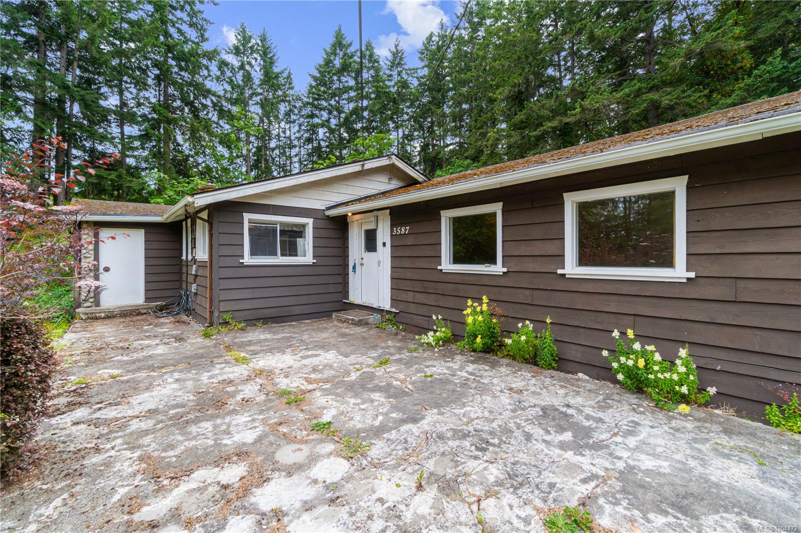 $699,000 - 3587 Yellow Point Rd<br>British Columbia, V9G 1E7
