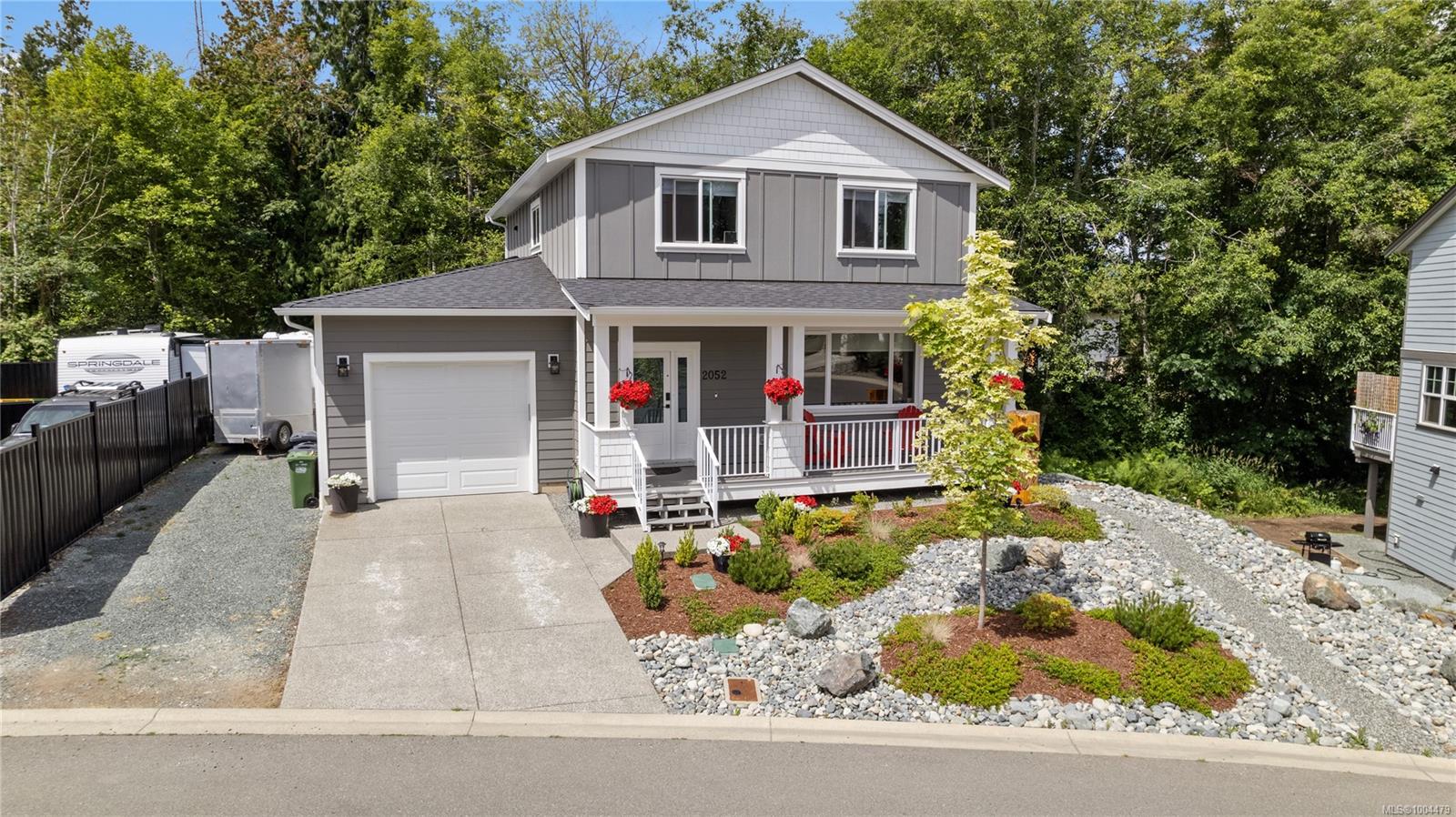 $1,099,000 - 2052 Ernest Lane<br>British Columbia, V9L 5R4
