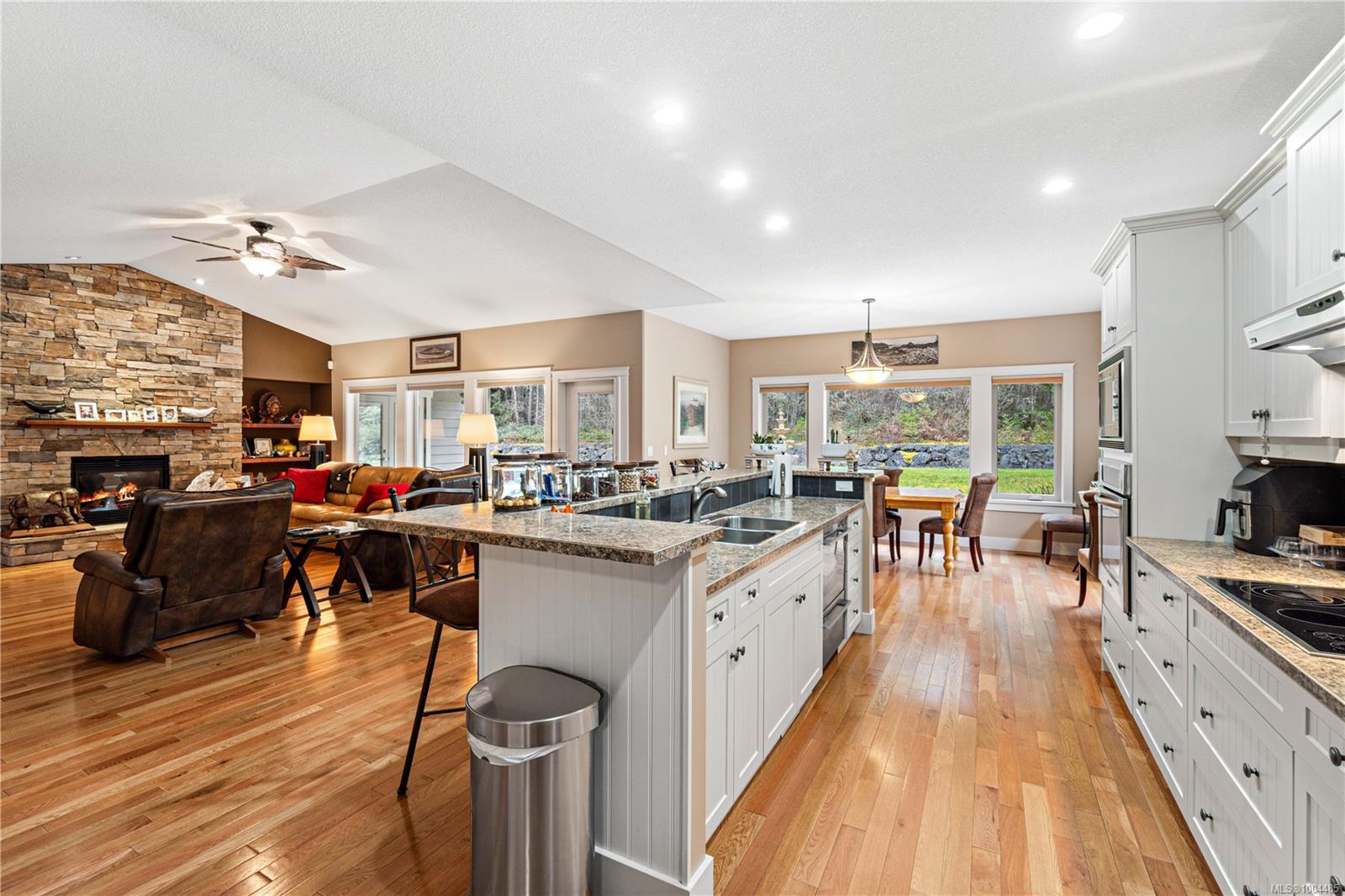 $1,599,900 - 700 Wildgreen Way<br>British Columbia, V9P 0A5