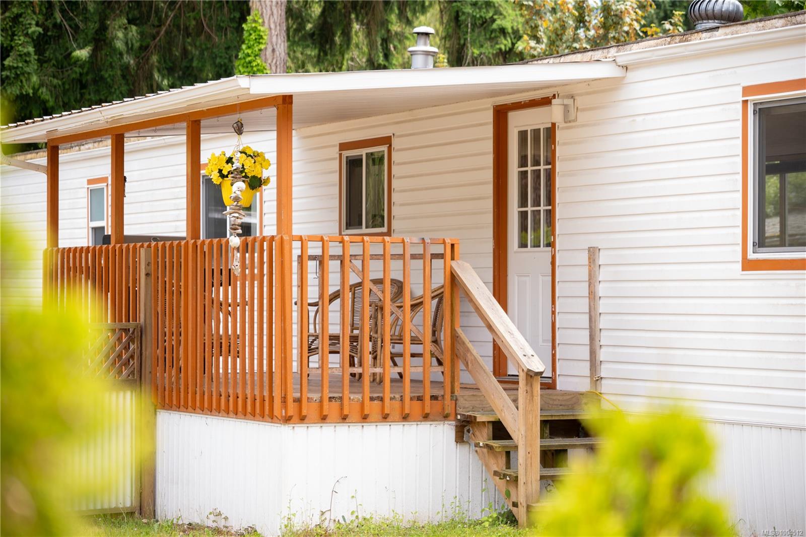$200,000 - 3920 Island Hwy<br>British Columbia, V9K 2C2