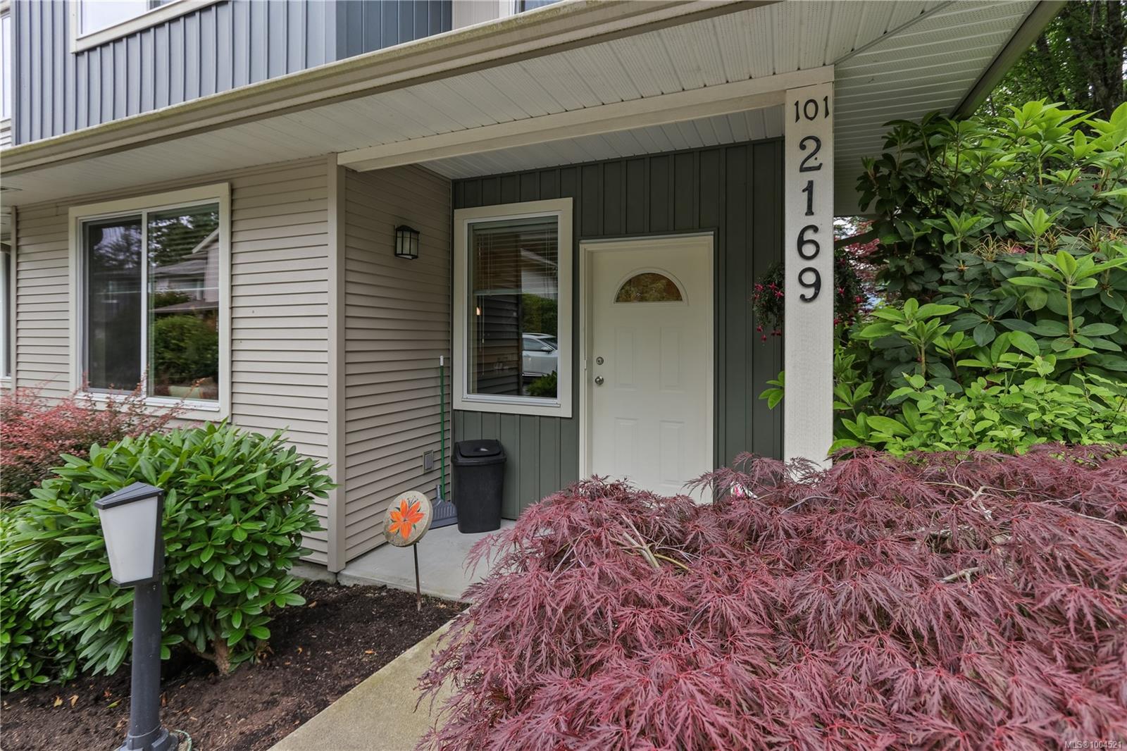 $569,900 - 2169 Ridgemont Pl<br>British Columbia, V9T 0C8