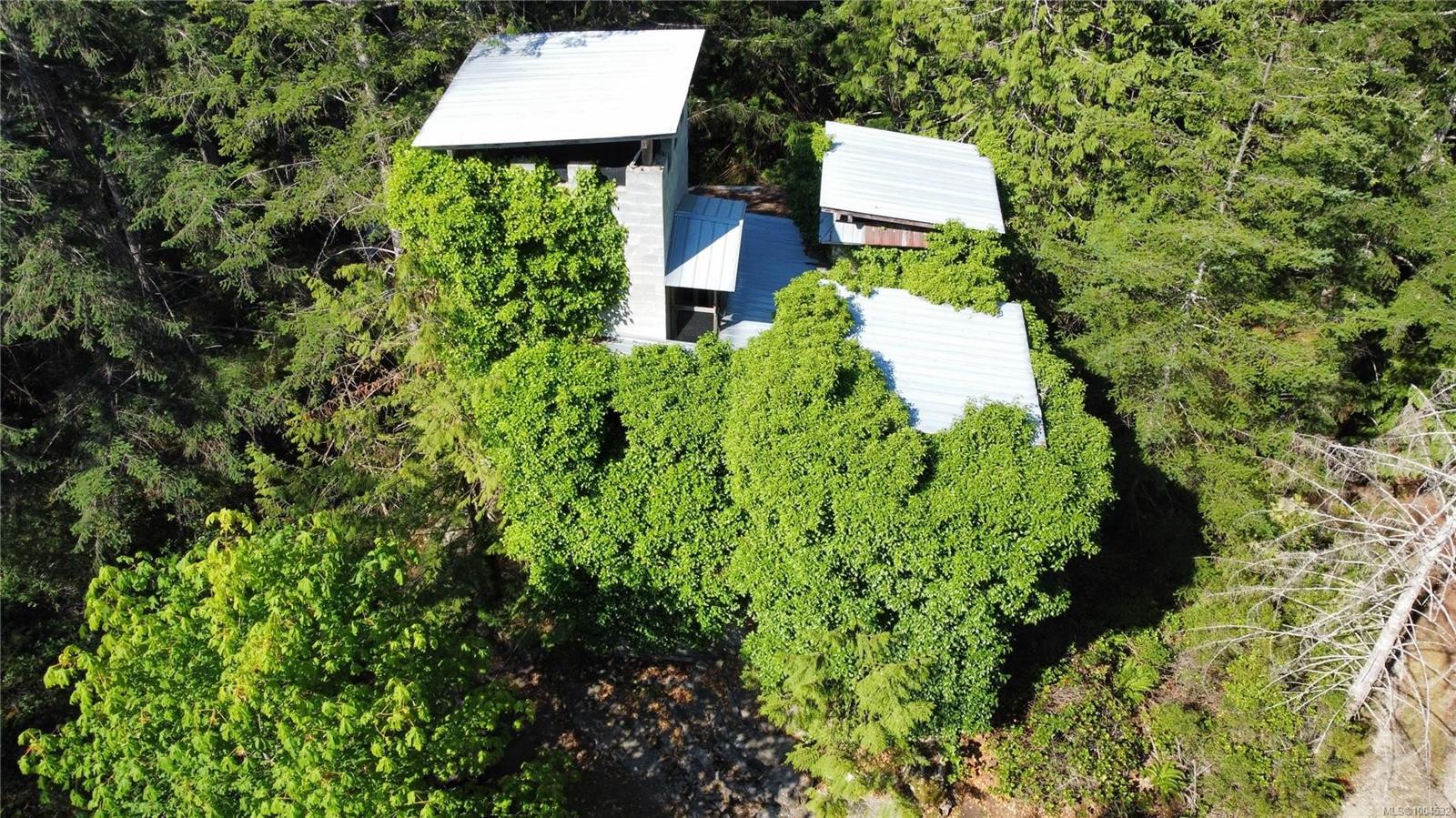 $440,000 - 1416 Manzanita Rd<br>British Columbia, V0P 1T0