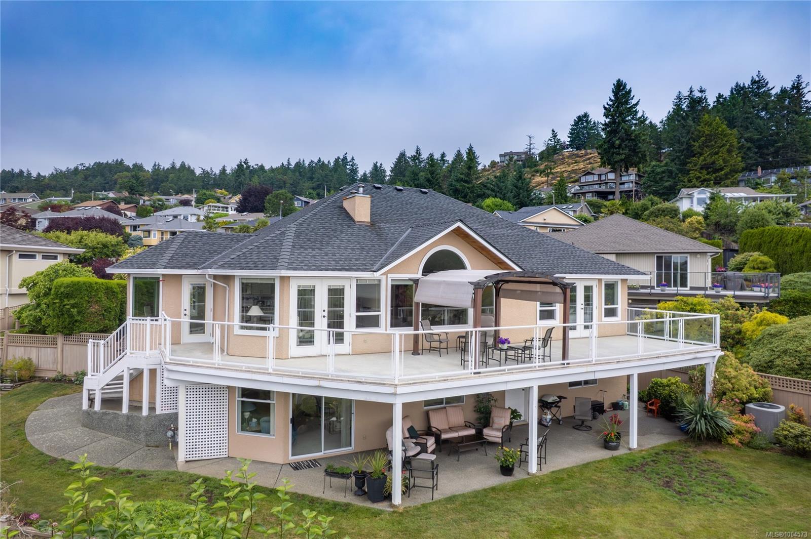 $1,250,000 - 1471 Rose Ann Dr<br>British Columbia, V9T 4L3