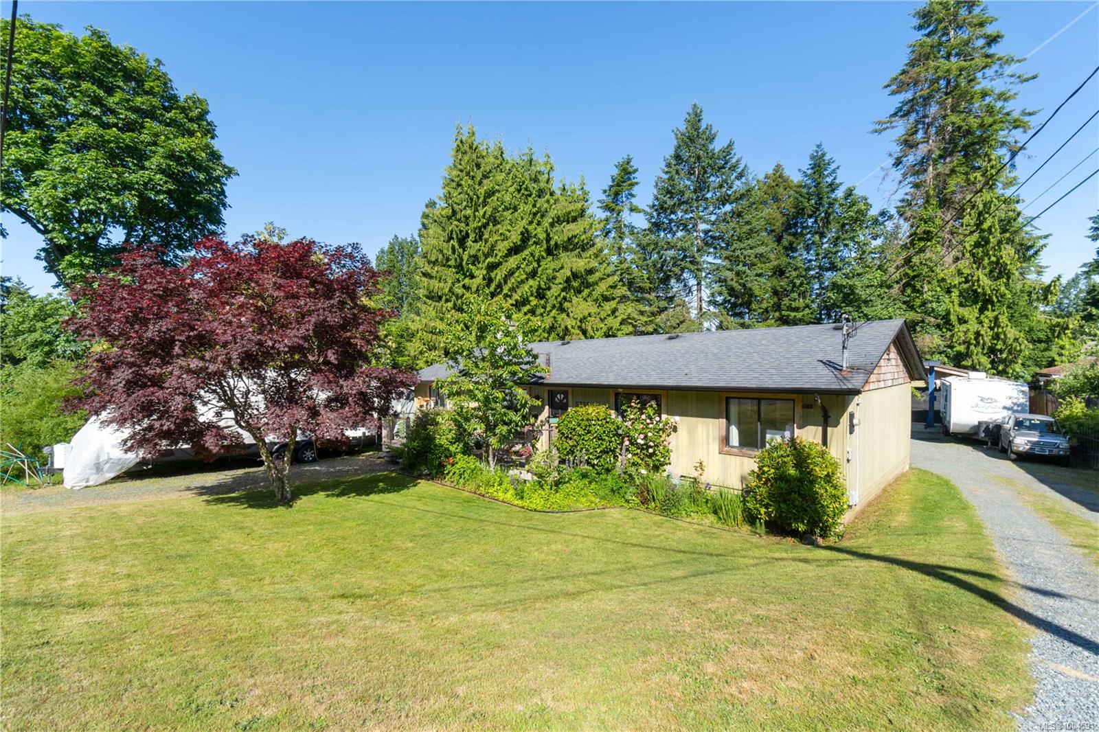 5733 Amsterdam Cres, Na Pleasant Valley real estate property for sale in Nanaimo British Columbia, V9T 2M8